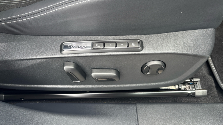 Ford Capri 210kW Premium 77kWh 5dr Auto Electric Estate